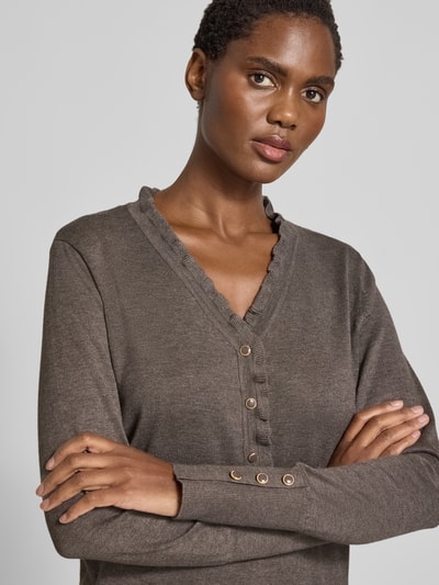 FREE/QUENT Sweter z dzianiny z krótką listwą guzikową model ‘KATIE’ Szarobrązowy 3