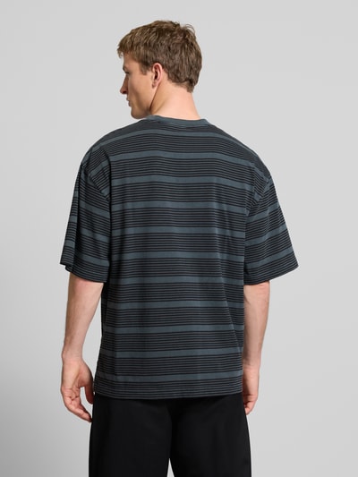 Carhartt Work In Progress Relaxed Fit T-Shirt mit Label-Stitching Modell 'HANSON' Dunkelgruen 5