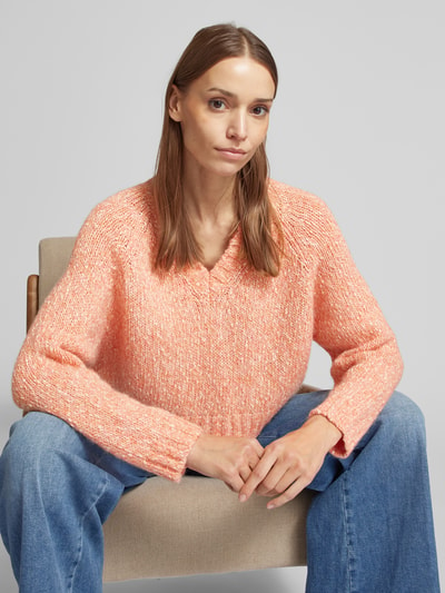 Weekend Max Mara Cropped Strickpullover mit V-Ausschnitt Modell 'ALOA' Orange Melange 3