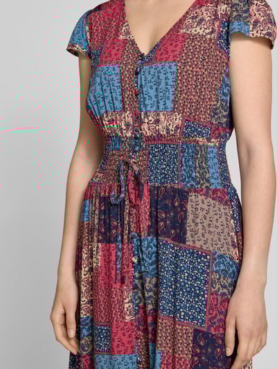 Apricot Maxikleid aus Viskose mit V-Ausschnitt Pink 3