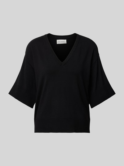 MSCH Copenhagen Oversized T-shirt van viscose met V-hals, model 'Eslina' Zwart - 1