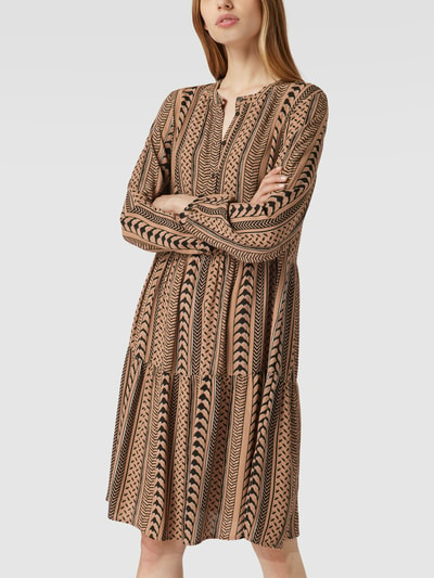 Montego Kleid mit Allover-Muster Camel 4