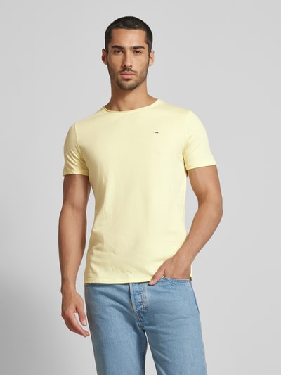 Tommy Jeans T-shirt o kroju slim fit z okrągłym dekoltem Jasnożółty 4