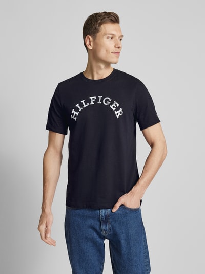 Tommy Hilfiger T-Shirt mit Label-Print Marine 4