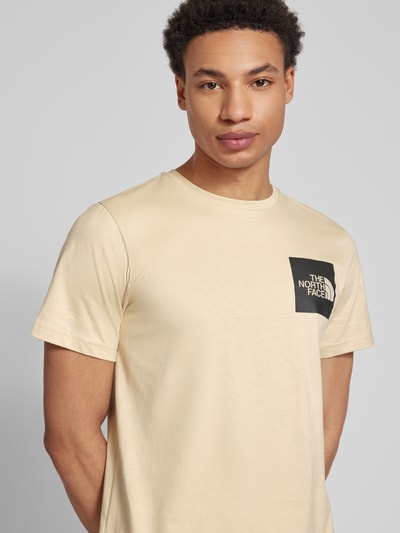 The North Face T-Shirt mit Label-Print Modell 'FINE' Beige 3