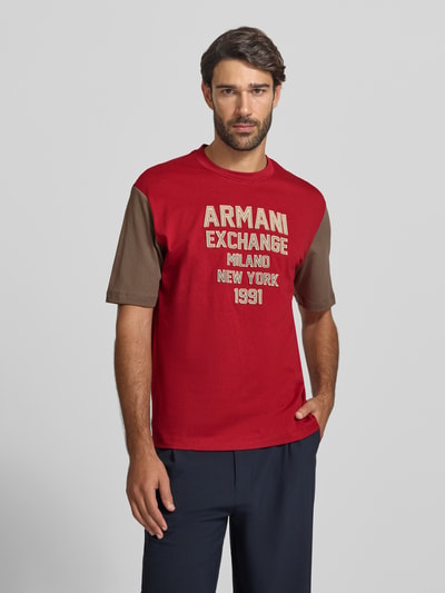 Armani Exchange T-shirt z wyhaftowanym logo i okrągłym dekoltem Ciemnoczerwony 4