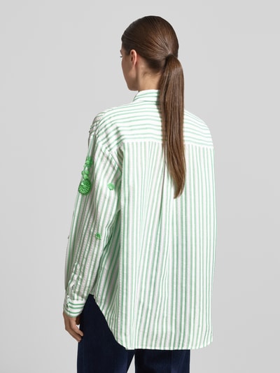 Essentiel Antwerp Bluzka koszulowa o kroju loose fit z czystej bawełny model 'JULIETA' Zielony 5