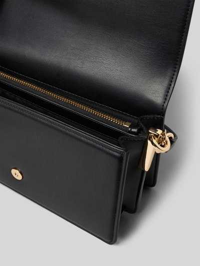 Tommy Hilfiger Umhängetasche mit Label-Applikation Black 5