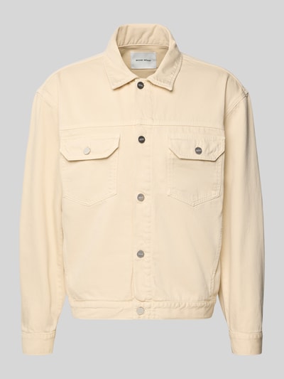 Produktfoto, Jeansjacke mit Brusttaschen Modell 'Type 10' von Wood Wood, cremefarbene Reine Baumwolle, Regular-Fit, sichtbare Knopfleiste, glatte Struktur