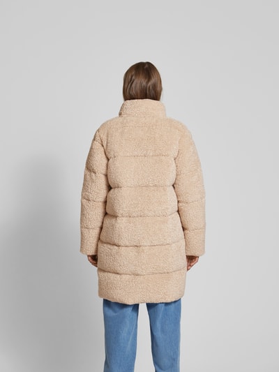 Juvia Daunenjacke aus Teddyfell Camel 5