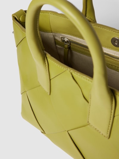 LIEBESKIND BERLIN Handtasche mit Label-Detail Modell 'CHELSEA' Apfel 5
