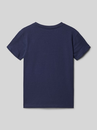 Produktfoto, dziecięcy t-shirt Regular Fit T-Shirt mit Motiv-Print von Blue Seven z niebieskiej bawełny, krój regular fit, okrągły dekolt, długość tyłu w rozmiarze 116: 44 cm, bez nadruku, gładka tekstura