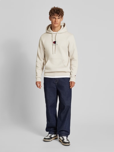 CHAMPION Hoodie mit Label-Stitching Beige 1