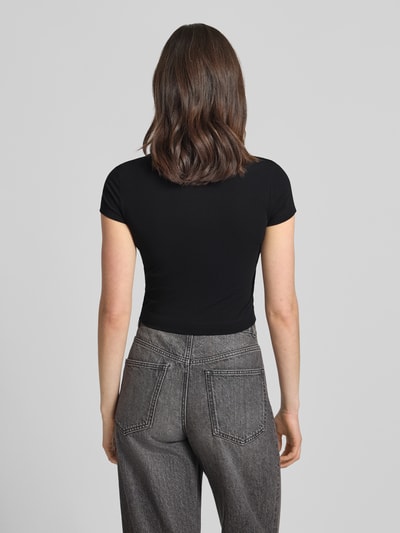 GUESS Krótki T-shirt z zawieszkami z logo model 'Elisabette' Czarny 5