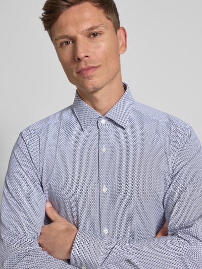 HUGO Koszula biznesowa o kroju slim fit z materiału ze streczem model ‘KENNO’ Biały 3