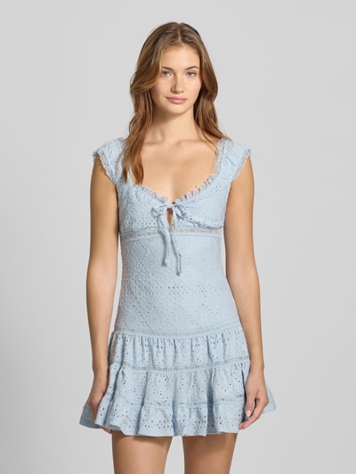 Gina Tricot Minikleid mit Lochspitze Modell 'Cornelia' Hellblau 4