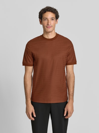 Mannelijk model draagt Regular Fit t-shirt uit zuivere katoen model 'Thompson 321' van BOSS, heren t-shirt, voorkant volledige lichaamsweergave.