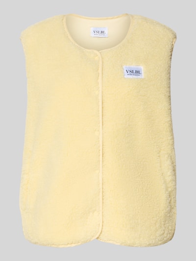 Produktfoto, Regular Fit Weste in Teddy-Optik Modell 'AMALIA' von VILLA SOPHIE in hellem Gelb mit Label Patch und Druckknopfleiste, seitliche Eingrifftaschen, strukturierte Teddyfell-Textur