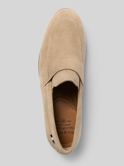 Produktfoto, Loafers aus Leder mit Label-Prägung Modell 'Tryst' von bugatti, beżowy odcień, zaokrąglony kształt, lekko strukturyzowana podeszwa, wysokość obcasa 1 cm, wysokość cholewki 7 cm, szerokość w rozmiarze 44: 14 cm