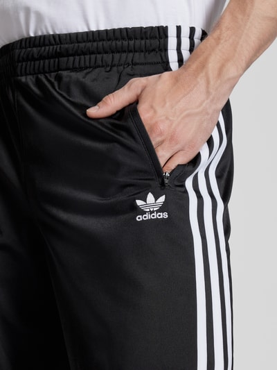 adidas Originals Szorty treningowe o kroju regular fit z wyhaftowanym logo model ‘FBIRD’ Czarny 3