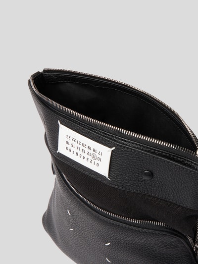 Maison Margiela Umhängetasche mit Brand-Detail Black 6