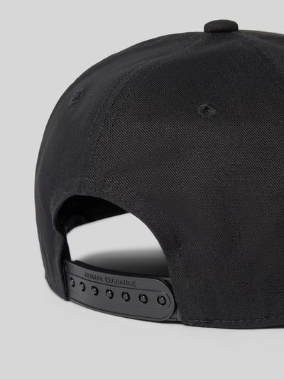 Produktfoto, czapka z daszkiem z wyhaftowanym logo Basecap mit Label-Stitching von ARMANI EXCHANGE z bawełny, daszek, regulowana długość, czarna, wyraźna faktura