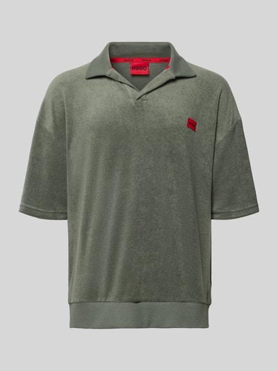 Produktfoto, Regular Fit Poloshirt aus Baumwoll-Mix Modell 'TERRANCE' von HUGO, Farbe Olivgrün, Optik: Unifarben, Materialverarbeitung: Sweat.