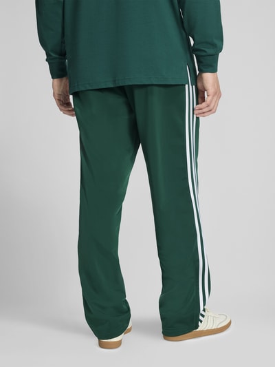 adidas Originals Regular Fit Sweathose mit Logo-Stitching  Dunkelgruen 4