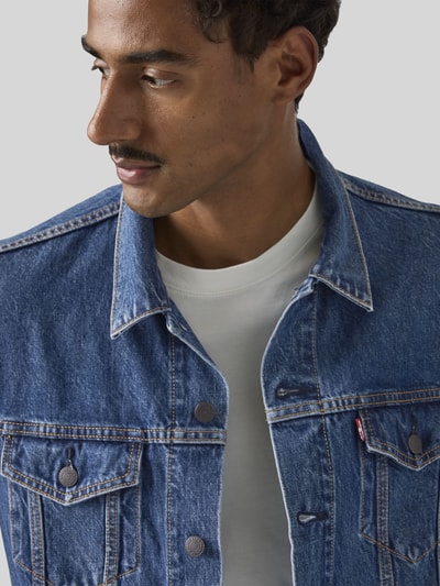 Levi's® Kurtka jeansowa o kroju krój regular fit z czystej bawełny model 'THE TRUCKER' Jeansowy niebieski 3