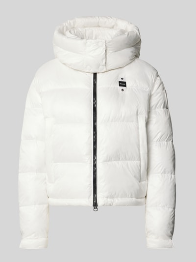 Produktfoto, Regular Fit Jacke mit Sorona-Füllung Modell 'GLORIA' von Blauer USA in Weiß, Stepp-Optik, Kapuze, Zweiwege-Reißverschluss, sichtbares Logo.