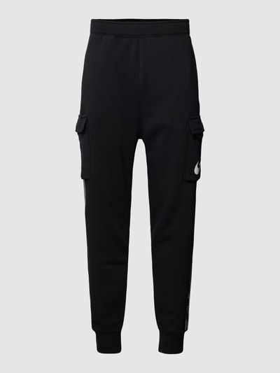 Nike Sweatpants mit Cargotaschen Modell 'REPEAT' Black 2