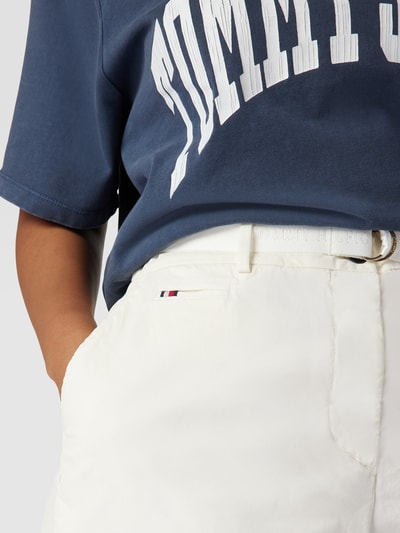 Tommy Hilfiger Curve PLUS SIZE Shorts mit Label-Details Modell 'Twill' Ecru 3