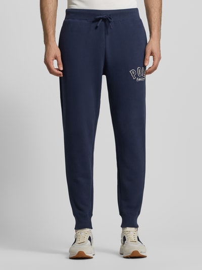Polo Ralph Lauren Spodnie dresowe o kroju regular fit z mieszanki bawełny Granatowy 4