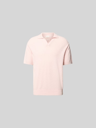 Produktfoto, Regular Fit Poloshirt in Strick-Optik von Closed aus Baumwoll-Mix, hellrosa, kurzärmelig, feine Struktur, Polokragen