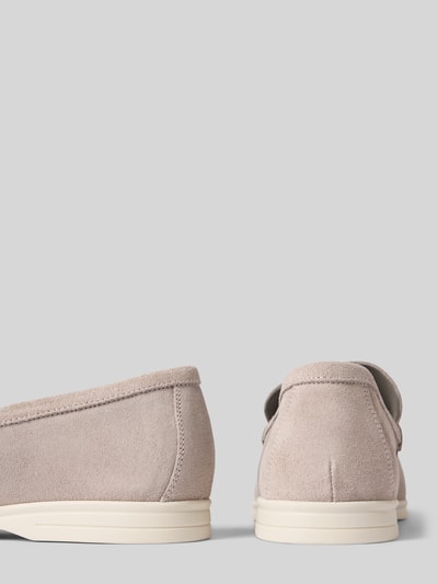 Produktfoto, Loafers aus Leder Modell 'Mayne' von Steve Madden in beige, comfortmodel met afgeronde punt, hakhoogte 2 cm, schachthoogte 7 cm, schachtbreedte 6 cm