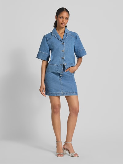 YAS Boxy Fit Jeansbluse mit Reverskragen Modell 'CECI' Jeansblau 1