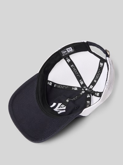 New Era Czapka z daszkiem i wyhaftowanym napisem model ‘WASHED 9TWENTY®’ Czarny 2