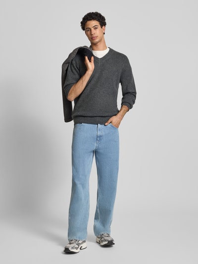 Only & Sons Relaxed Fit Strickpullover mit V-Ausschnitt Modell 'MOVE' Anthrazit 1