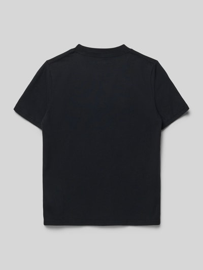 Produktfoto, T-Shirt mit Rundhalsausschnitt und Label-Stitching von Abercrombie&Fitch in Schwarz, glatte Textur, Rückenlänge 50 cm bei Größe 134.
