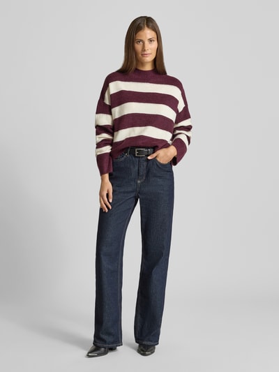 Vero Moda Regular Fit Pullover mit Allover-Muster Modell 'NEZ' Dunkelrot 1