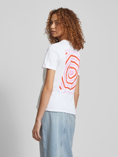 Only T-shirt z nadrukowanym motywem model ‘LUCIA’ Biały 5