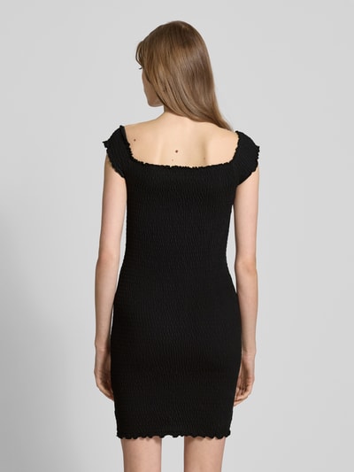 Tommy Jeans Sukienka tuba mini o kroju slim fit z dekoltem carmen Czarny 5