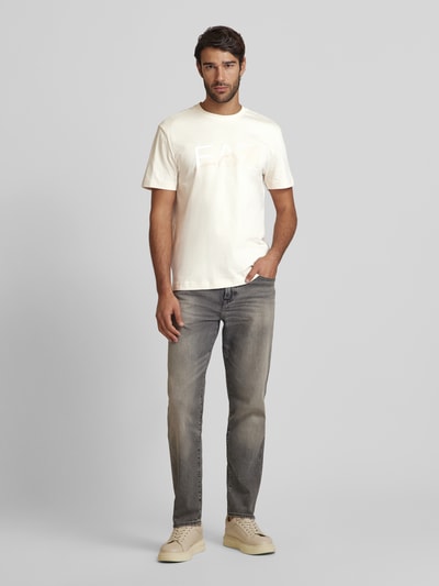 EA7 Emporio Armani T-Shirt mit Label-Print Beige 1