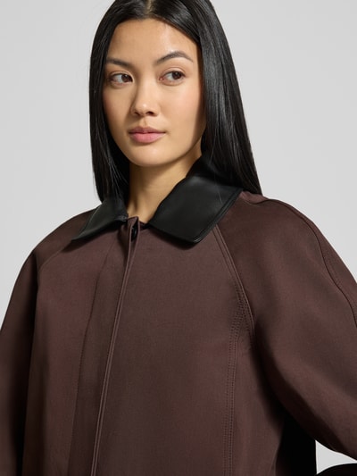Staud Trenchcoat mit Umlegekragen und verdeckter Knopfleiste Dunkelbraun 3