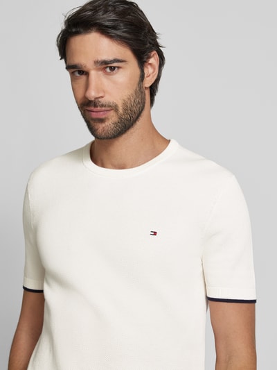 Tommy Hilfiger T-Shirt mit Label-Detail Ecru 3