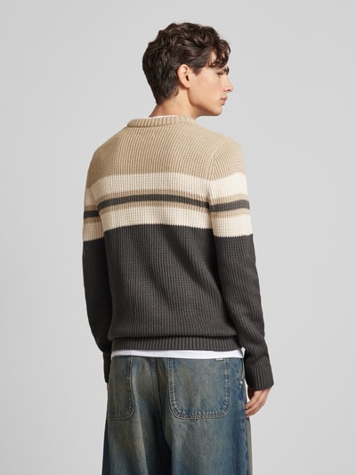 Jack & Jones Sweter z dzianiny z okrągłym dekoltem model ‘SANDER’ Beżowy 5