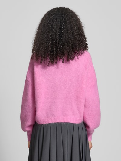 Gestuz Kurtka z dzianiny z dekoltem w serek model ‘debbie’ Mocnoróżowy 5