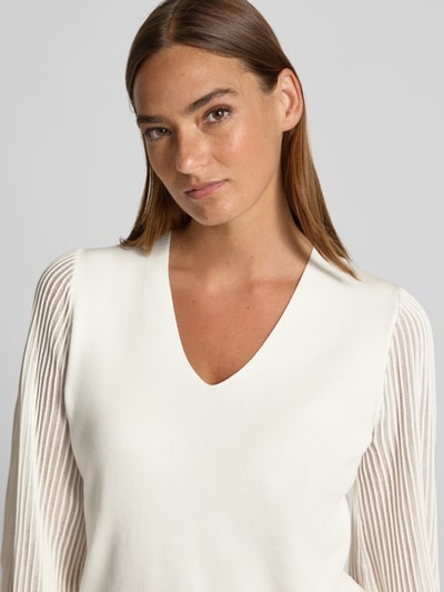 s.Oliver BLACK LABEL Regular Fit Pullover aus Viskose-Mix mit semitransparenten Ärmeln Offwhite 3