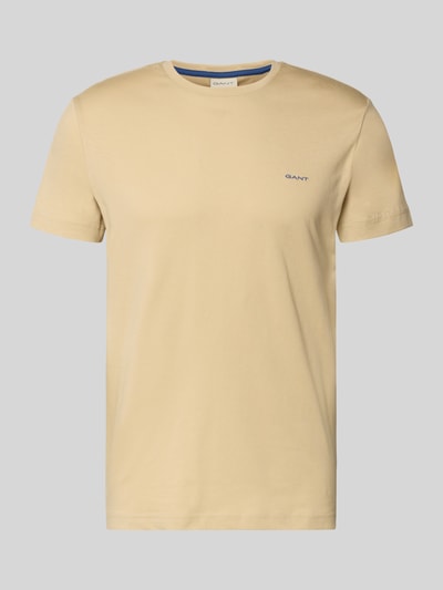 Produktfoto, T-Shirt mit Label-Detail von Gant in Beige, reine Baumwolle, gerader Schnitt, Rundhalsausschnitt, schlichte Optik