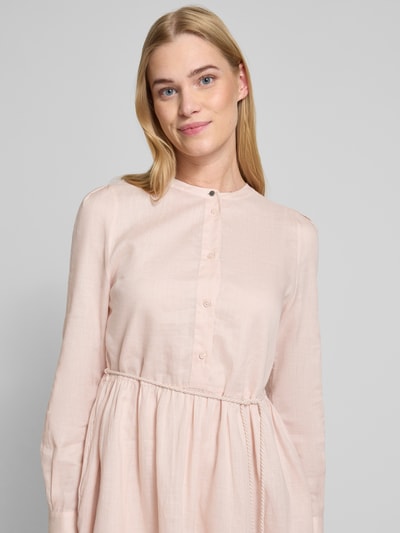 BOSS Orange Sukienka koszulowa o długości do kolan z listwą guzikową i wiązanym paskiem Jasnoróżowy 3